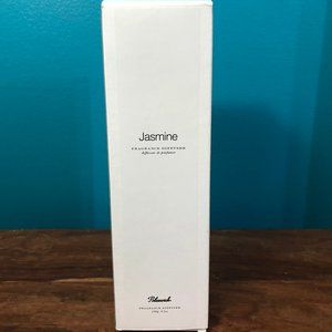 NWT Bluewick Jasmine Diffuser Set